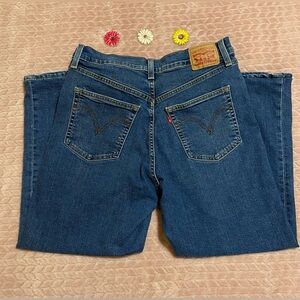 Levi's Ribcage Straight Jeans Size 32 Medium Wash